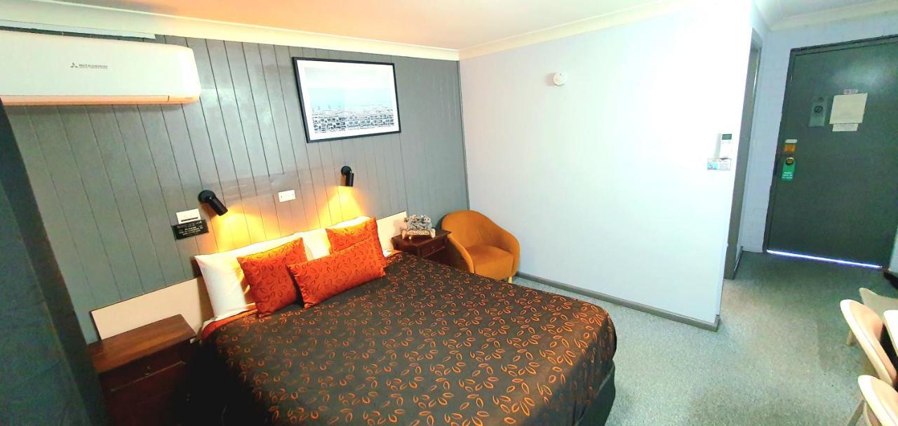 Goldrush Motel Young Cbd Exteriör bild